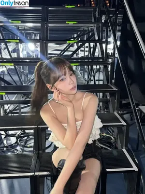 Kim Chaewon / _chaechae_1 / 김채원 Le Sserafim nude photo #0399