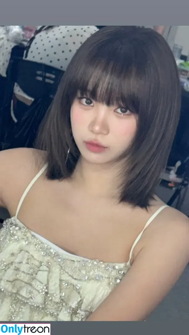 Kim Chaewon nude photo #0419 (_chaechae_1 / 김채원 Le Sserafim)