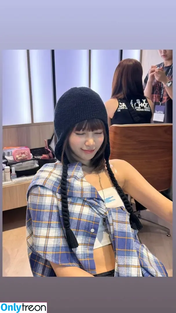 Kim Chaewon nude photo #0420 (_chaechae_1 / 김채원 Le Sserafim)