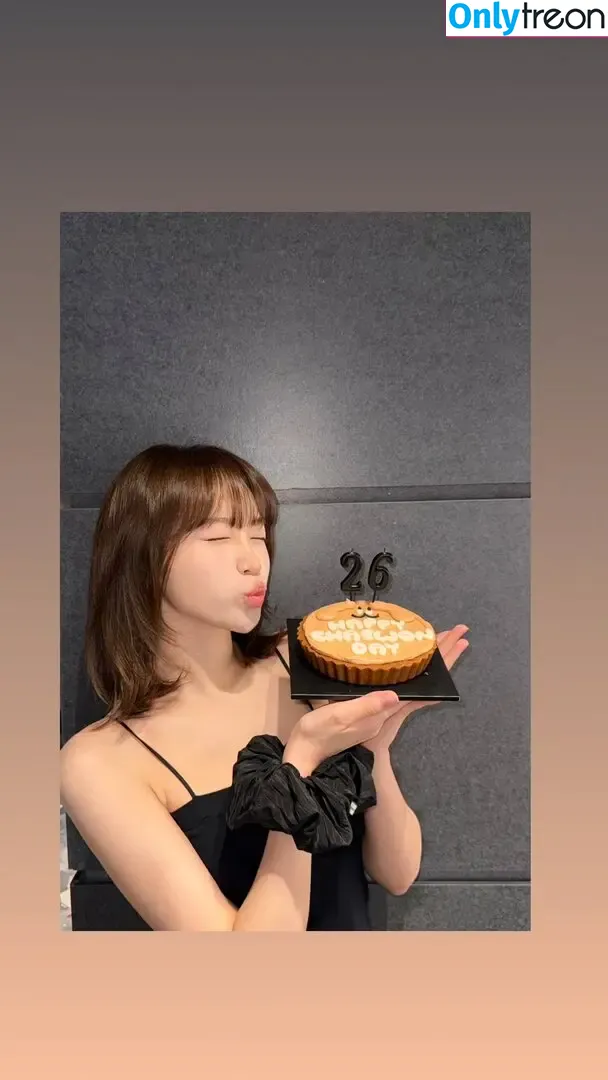 Kim Chaewon nude photo #0461 (_chaechae_1 / 김채원 Le Sserafim)