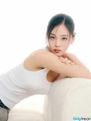 Kim Hyung-Seo / BIBI / bibi_babydoll / nakedbibi nude photo #0043