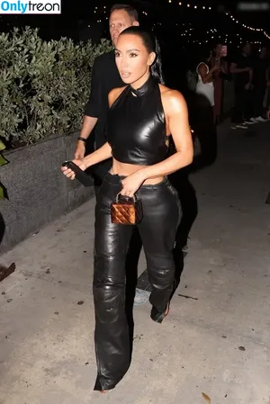 Kim Kardashian / KimKardashian / kim_kardashian nude photo #2872