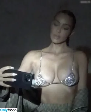 Kim Kardashian / KimKardashian / kim_kardashian nude photo #2945