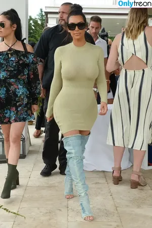 Kim Kardashian / KimKardashian / kim_kardashian nude photo #2953