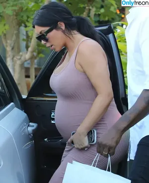Kim Kardashian / KimKardashian / kim_kardashian nude photo #2987