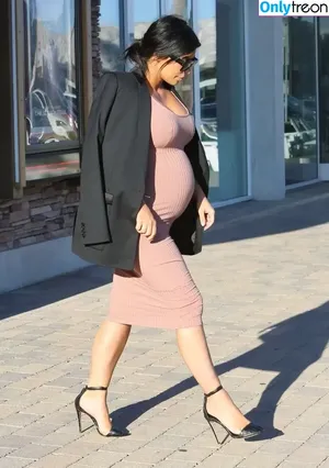 Kim Kardashian / KimKardashian / kim_kardashian nude photo #2988