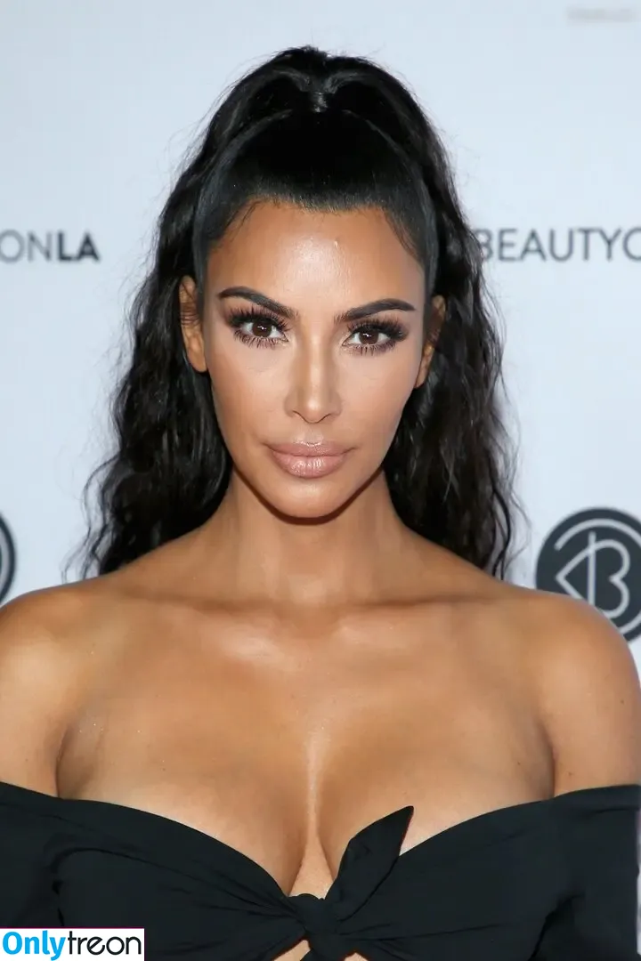 Kim Kardashian nude photo #2896 (KimKardashian / kim_kardashian)