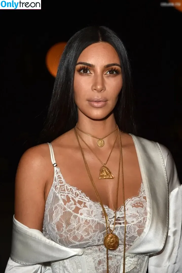 Kim Kardashian nude photo #2913 (KimKardashian / kim_kardashian)