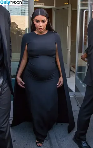 Kim Kardashian / KimKardashian / kim_kardashian nude photo #3001