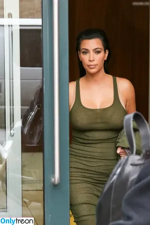 Kim Kardashian / KimKardashian / kim_kardashian nude photo #3034