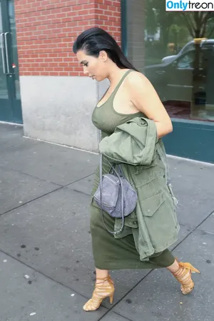 Kim Kardashian / KimKardashian / kim_kardashian nude photo #3049