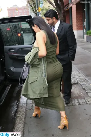 Kim Kardashian / KimKardashian / kim_kardashian nude photo #3052