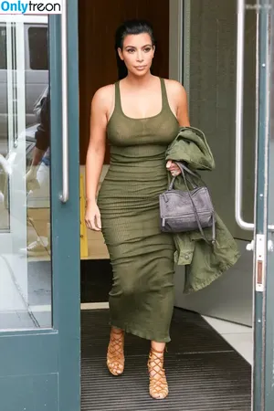Kim Kardashian / KimKardashian / kim_kardashian nude photo #3057
