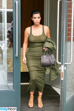 Kim Kardashian / KimKardashian / kim_kardashian nude photo #3067