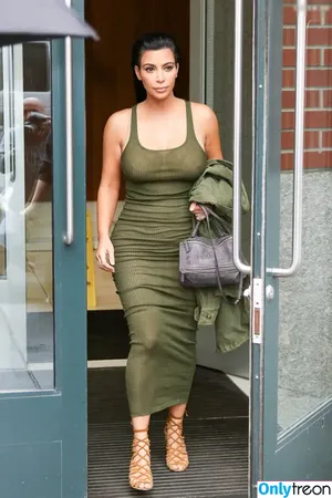 Kim Kardashian / KimKardashian / kim_kardashian nude photo #3068