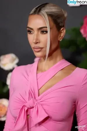 Kim Kardashian / KimKardashian / kim_kardashian nude photo #3085