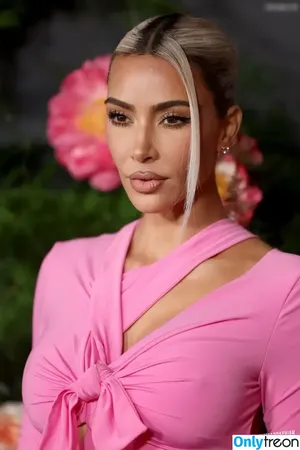 Kim Kardashian / KimKardashian / kim_kardashian nude photo #3086