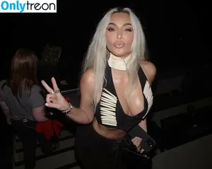 Kim Kardashian / KimKardashian / kim_kardashian nude photo #3105