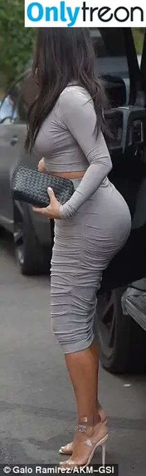 Kim Kardashian / KimKardashian / kim_kardashian nude photo #3150