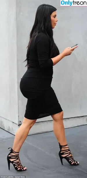 Kim Kardashian / KimKardashian / kim_kardashian nude photo #3154