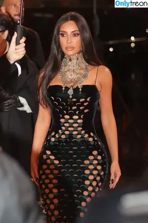 Kim Kardashian / KimKardashian / kim_kardashian nude photo #3163