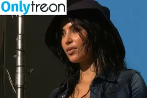 Kim Kardashian / KimKardashian / kim_kardashian nude photo #3266