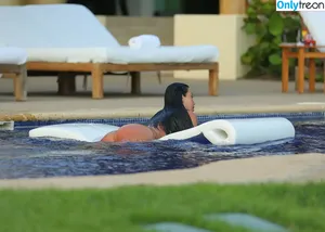 Kim Kardashian / KimKardashian / kim_kardashian nude photo #3345
