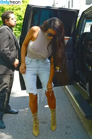 Kim Kardashian / KimKardashian / kim_kardashian nude photo #3385