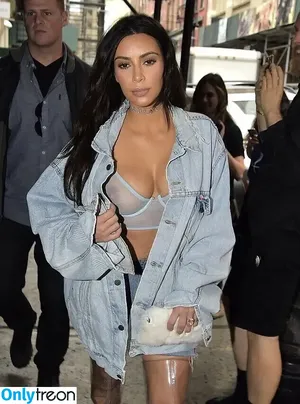 Kim Kardashian / KimKardashian / kim_kardashian nude photo #3421