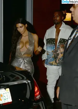 Kim Kardashian / KimKardashian / kim_kardashian nude photo #3457