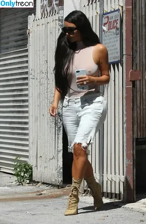 Kim Kardashian / KimKardashian / kim_kardashian nude photo #3477