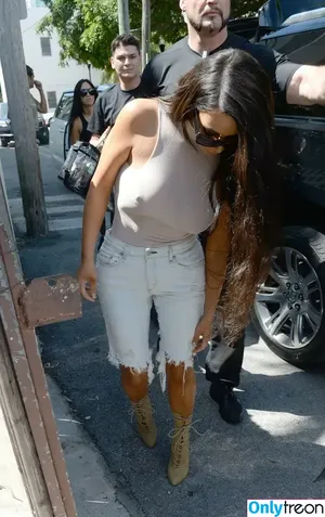 Kim Kardashian / KimKardashian / kim_kardashian nude photo #3492