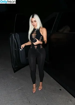 Kim Kardashian / KimKardashian / kim_kardashian nude photo #3533