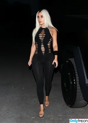 Kim Kardashian / KimKardashian / kim_kardashian nude photo #3534