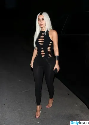Kim Kardashian / KimKardashian / kim_kardashian nude photo #3545