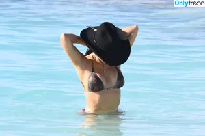 Kim Kardashian / KimKardashian / kim_kardashian nude photo #3629