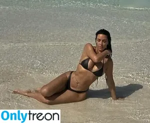 Kim Kardashian / KimKardashian / kim_kardashian nude photo #3674