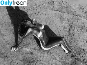 Kim Kardashian / KimKardashian / kim_kardashian nude photo #3706