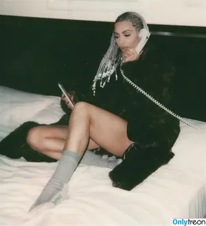 Kim Kardashian / KimKardashian / kim_kardashian nude photo #3736