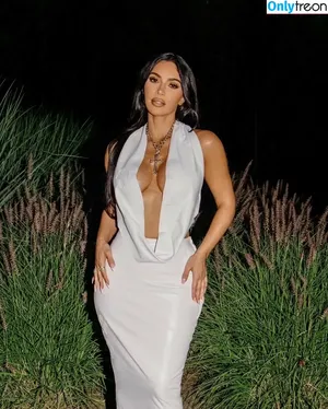 Kim Kardashian / KimKardashian / kim_kardashian nude photo #3764