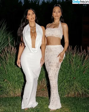 Kim Kardashian / KimKardashian / kim_kardashian nude photo #3765