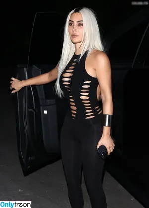 Kim Kardashian / KimKardashian / kim_kardashian nude photo #3812
