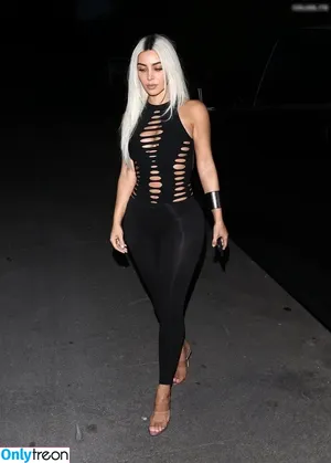 Kim Kardashian / KimKardashian / kim_kardashian nude photo #3814