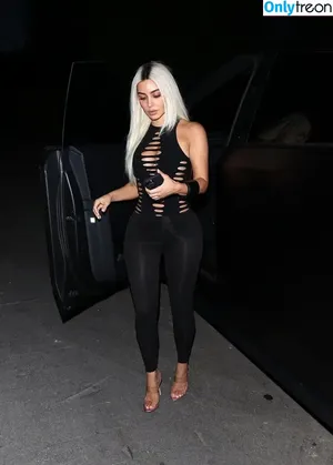 Kim Kardashian / KimKardashian / kim_kardashian nude photo #3821