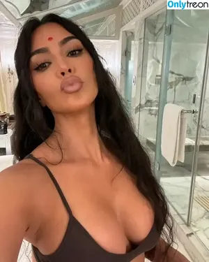 Kim Kardashian / KimKardashian / kim_kardashian nude photo #3856