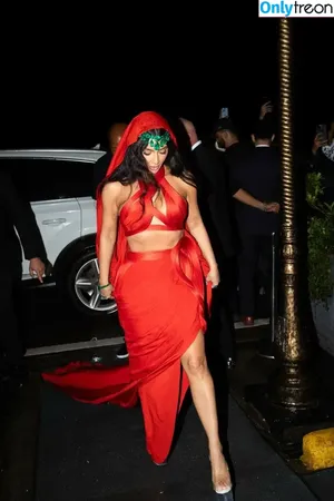 Kim Kardashian / KimKardashian / kim_kardashian nude photo #3861