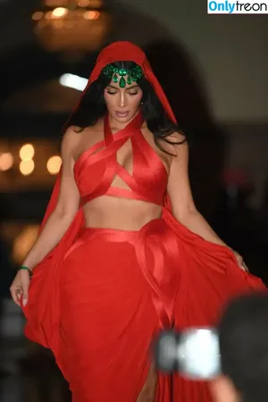 Kim Kardashian / KimKardashian / kim_kardashian nude photo #3873