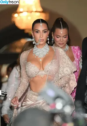 Kim Kardashian / KimKardashian / kim_kardashian nude photo #3886