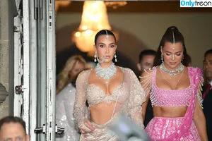 Kim Kardashian / KimKardashian / kim_kardashian nude photo #3892