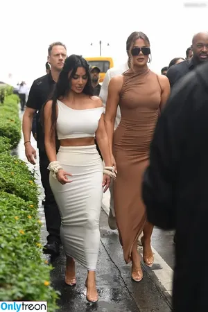 Kim Kardashian / KimKardashian / kim_kardashian nude photo #3902